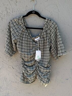 Gianni Black & White Plaid Ruched Short Sleeve Top